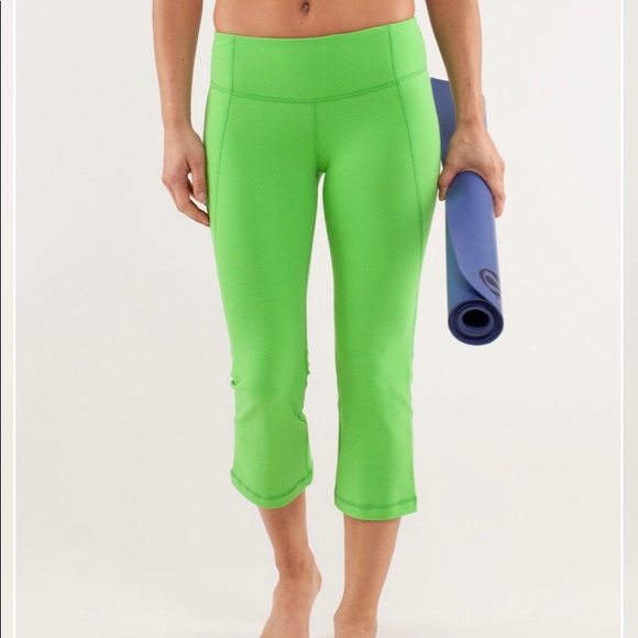 NWT Lululemon Gather & Crow Crop Frond Green - Picture 4 of 9